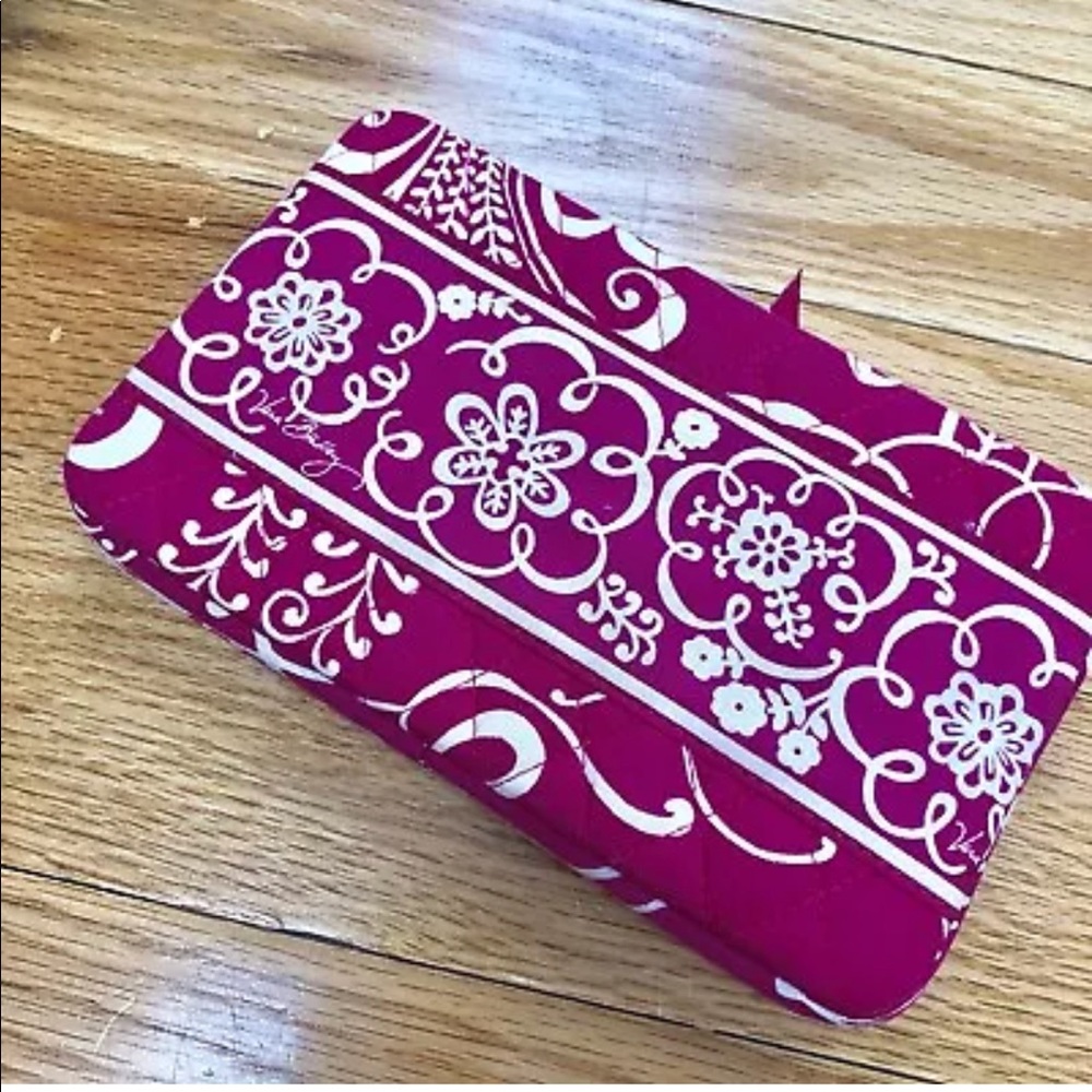 Women’s Vera Bradley pink floral walket